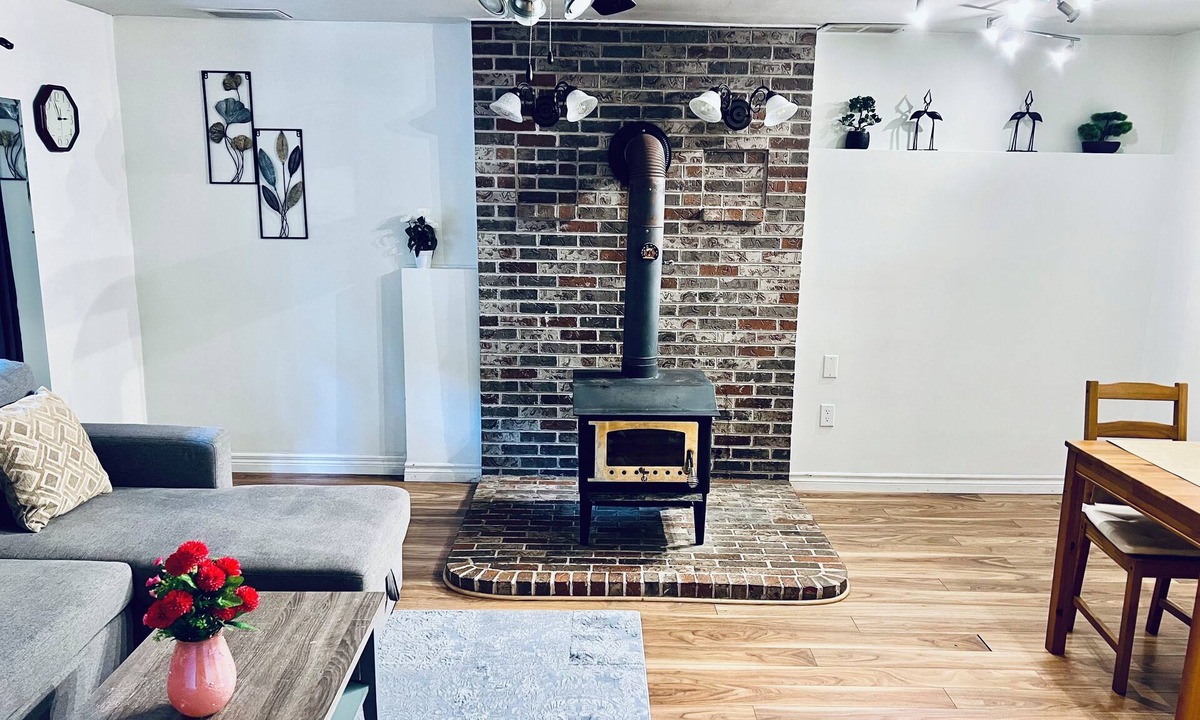 Lower Sackville House | “ We respect your living”