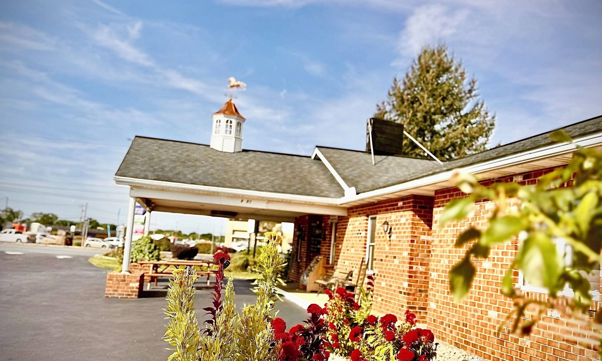 Witmer Hotel | Weathervane Motor Court