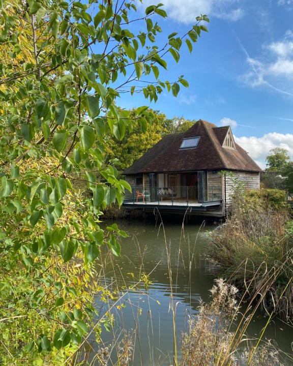 Abbess Roding Villa | Weavers Rest