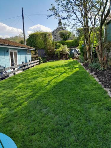 Stronmilchan Apartment | Wee Blue Hoose