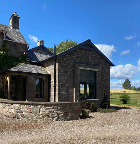 Perth Apartment | Wee Kirkhill