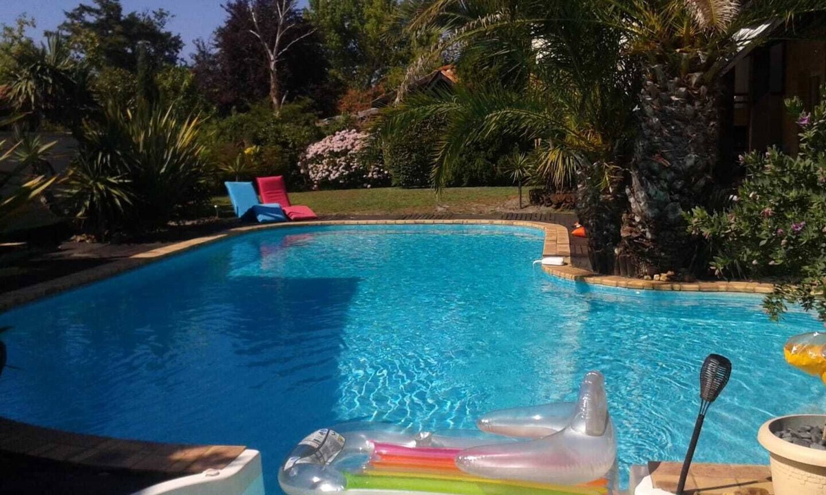 Biscarrosse House | WEEK 30 SPECIAL OFFER: CHARMING HOUSE IN BISCARROSSE WITH POOL AND GARDEN