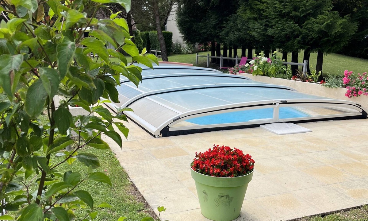 Saint-Amand-Longpre Cottage | Weekly or weekend rentals .