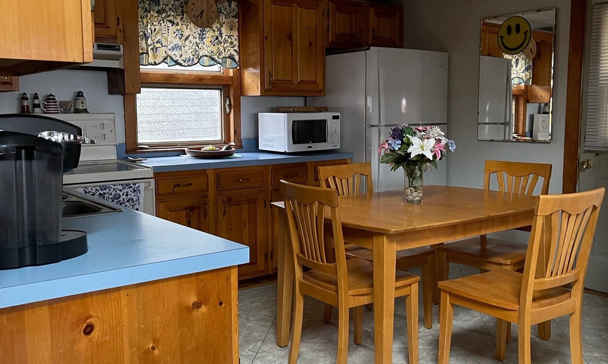 Weirs Beach Apartment | Weirs Beach - PRIME LOCATION!