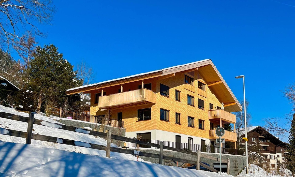 Zweisimmen Apartment | Weisshorn (OG + DG Südwest) by Interhome