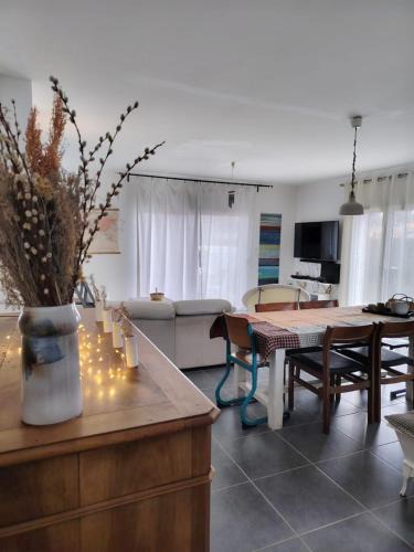 Moutiers-les-Mauxfaits House | Welcome to Najat's