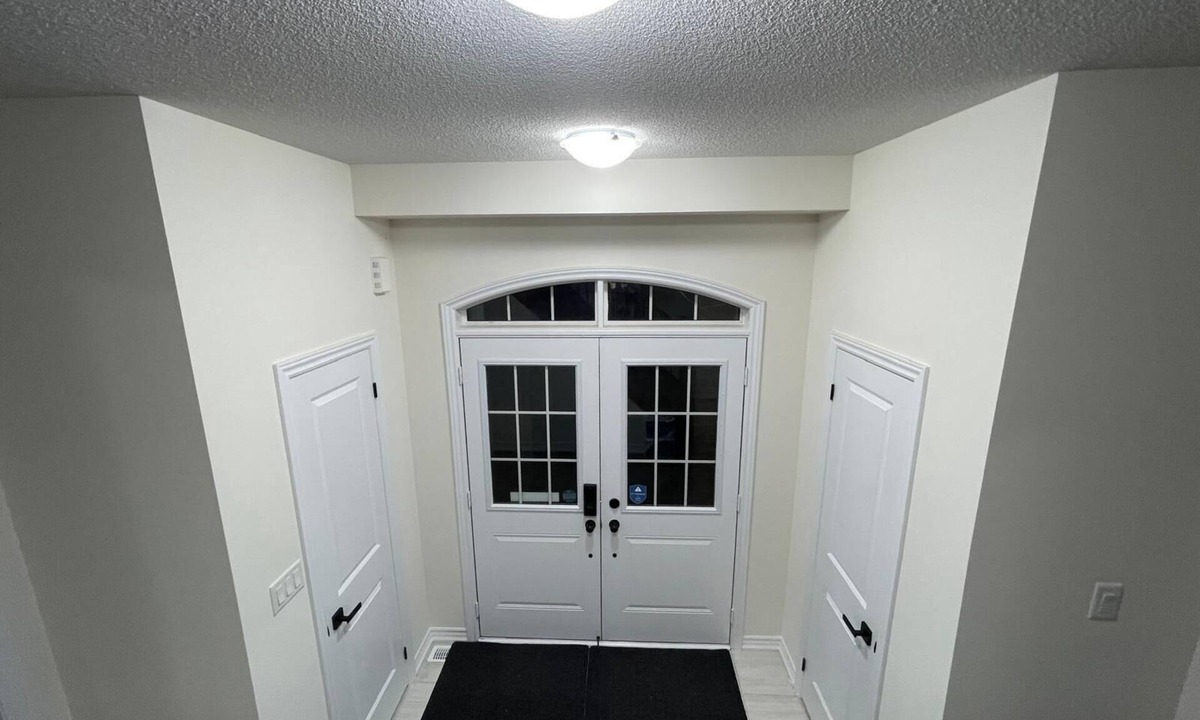 Mount Pleasant House | Welcome Home Away from Home ~6 Bed 3.5 Bath ~ Open Concept Kitchen-Living-Dining