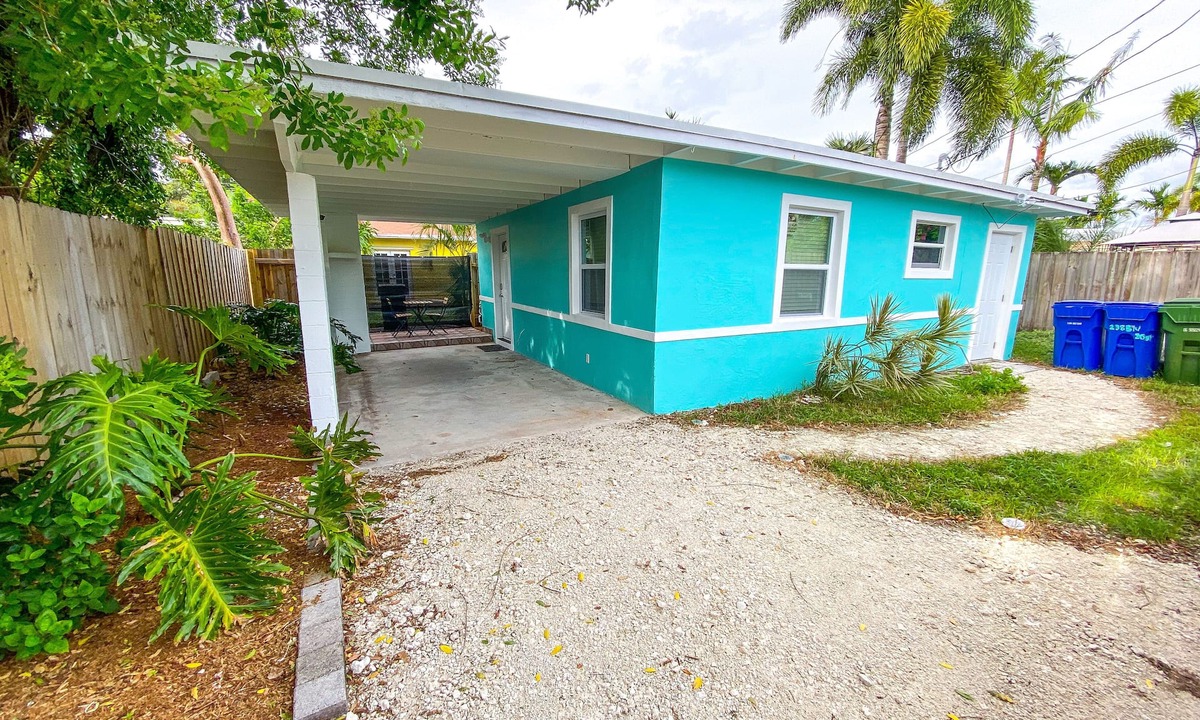 Croissant Park Cottage | Welcome home! Your beach cottage awaits!
