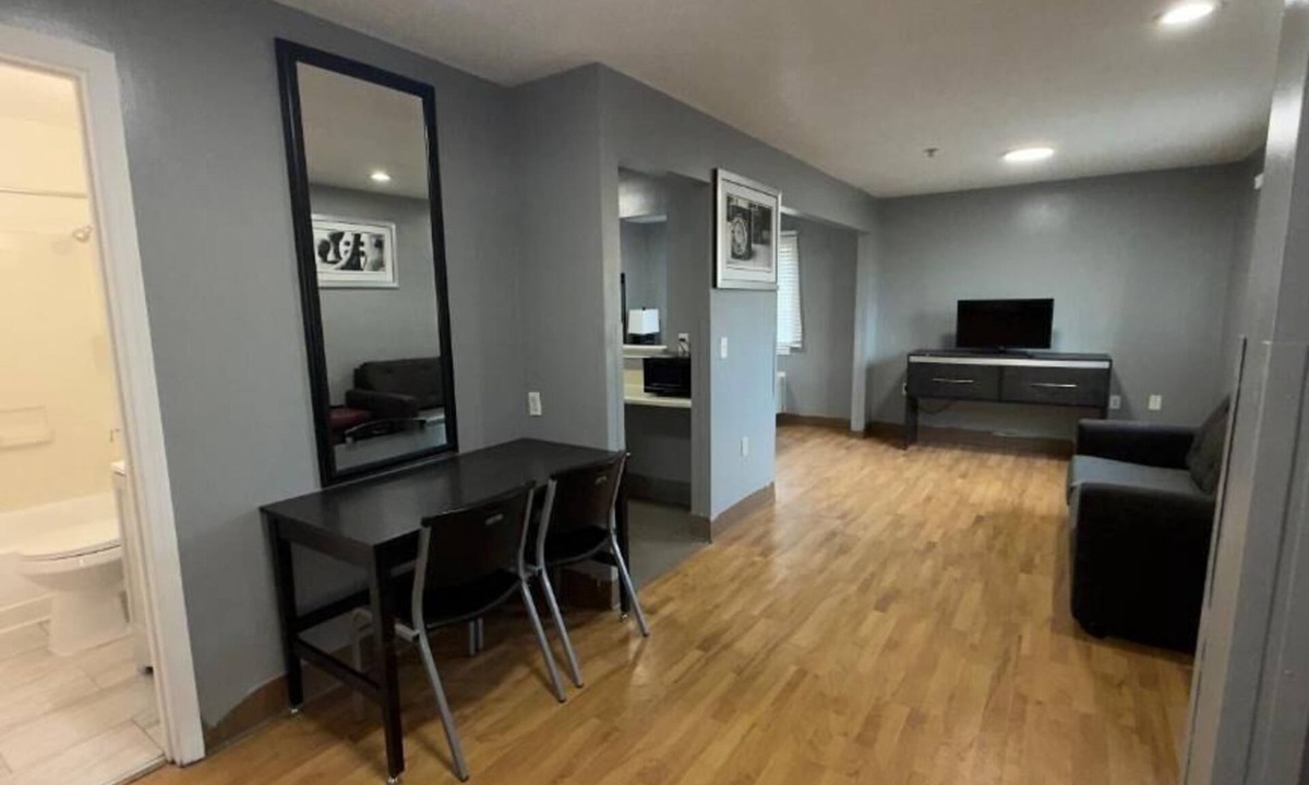 Airport Township Hotel | Welcome Suites Hazelwood