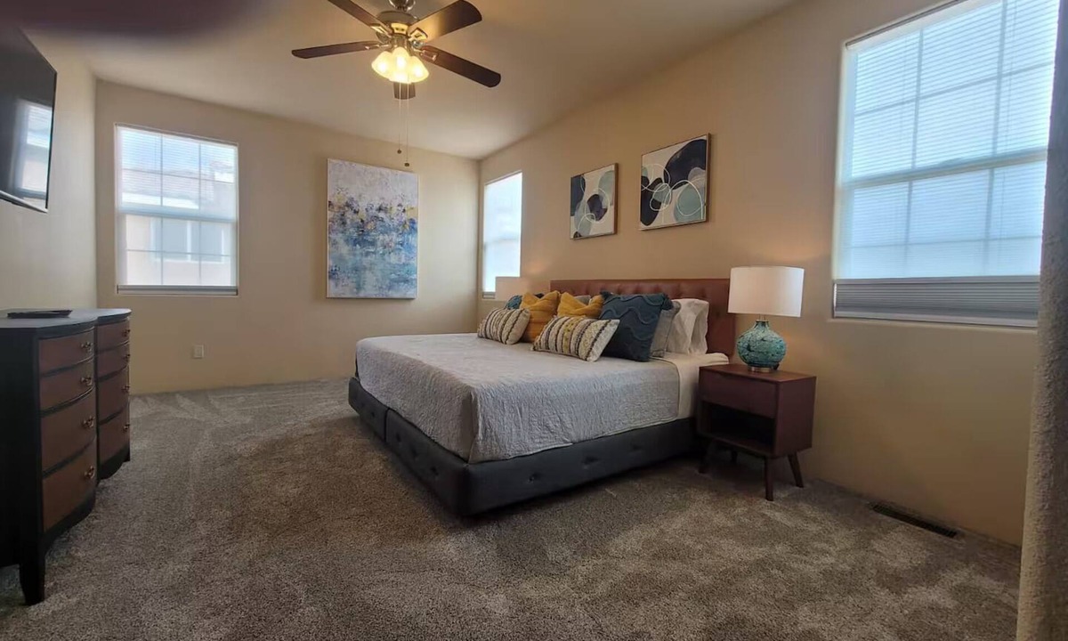 Santa Fe House | Welcome to BelleVue