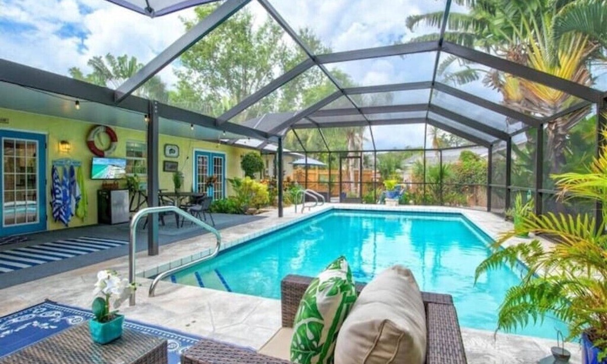 Sarasota Springs House | Welcome to "Casa Amarilla"nn