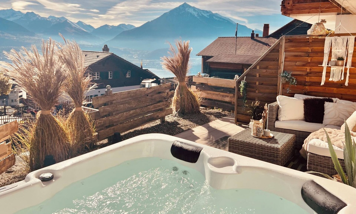 Goldiwil Apartment | Welcome to Chalet Lake & Mountain View