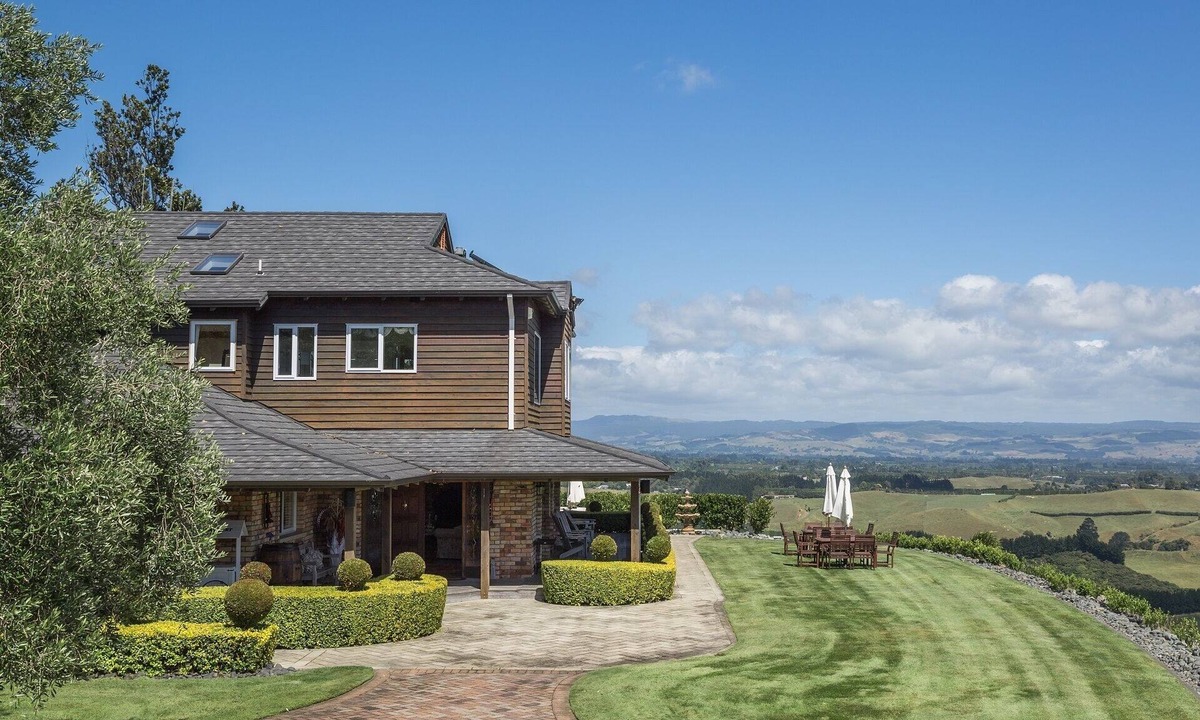 Ohauiti Cabin | Welcome to Eagle Ridge Lodge.