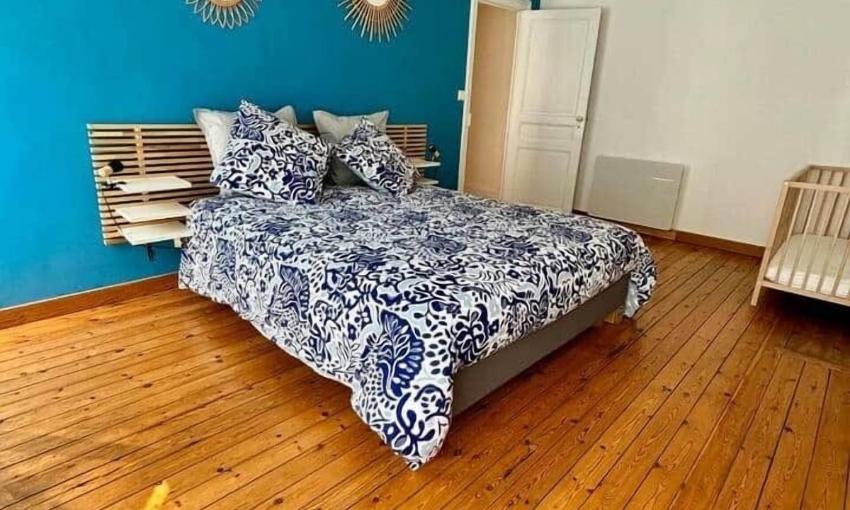 Carentan House | Welcome to Gabin rated 3 * * *