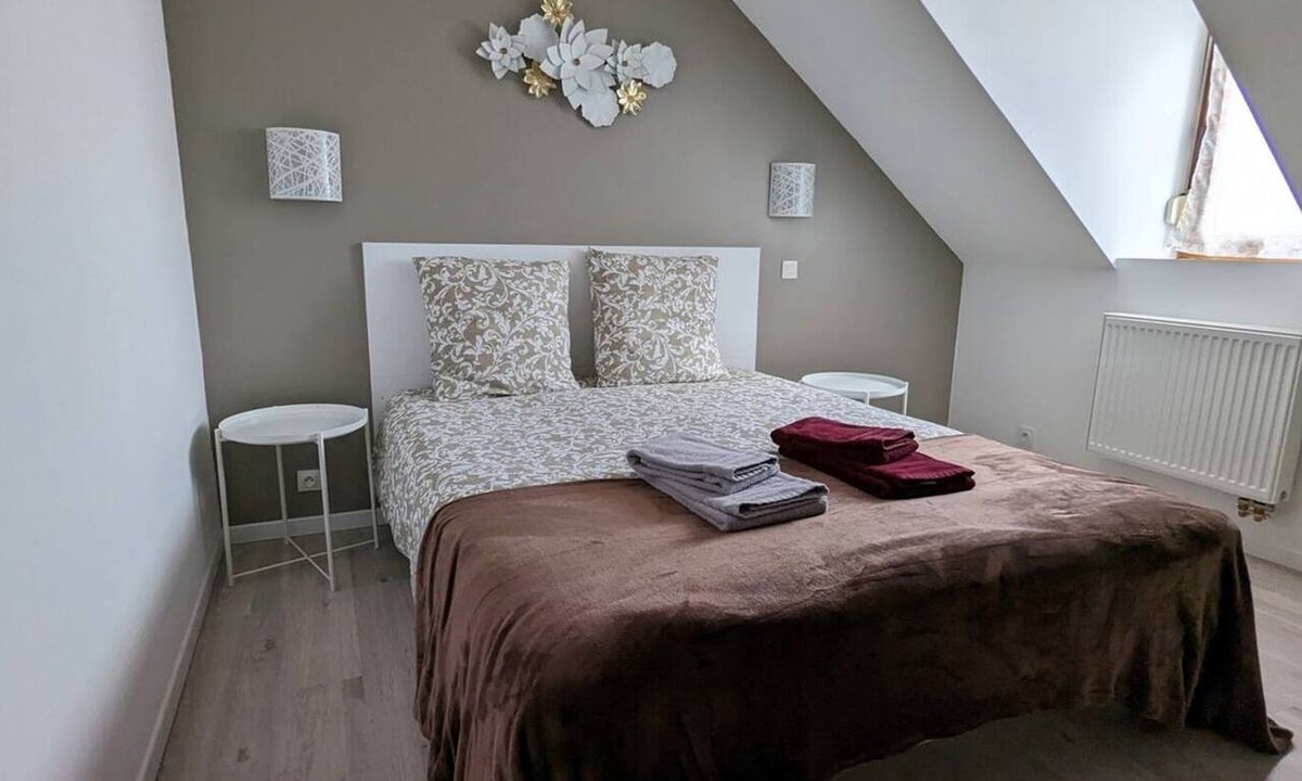 Soultz-Haut-Rhin Apartment | Welcome to Gîte Le Muguet, a 56 m² haven combining modern amenities with absolute comfort. Whether you're traveling for business or on holiday along the Wine Route, enjoy a turnkey stay at the foot of the Vosges Mountains.