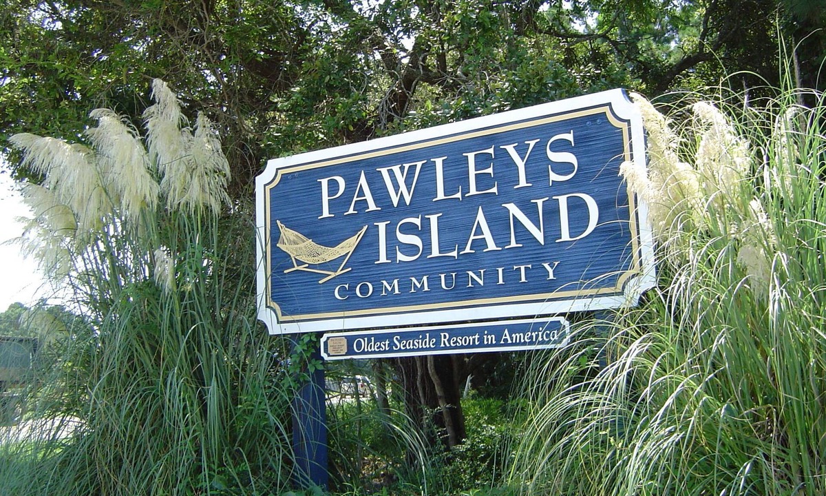 Pawleys Island Villa | WELCOME TO HAMMOCK HEAVENn First Floor- Easy Access