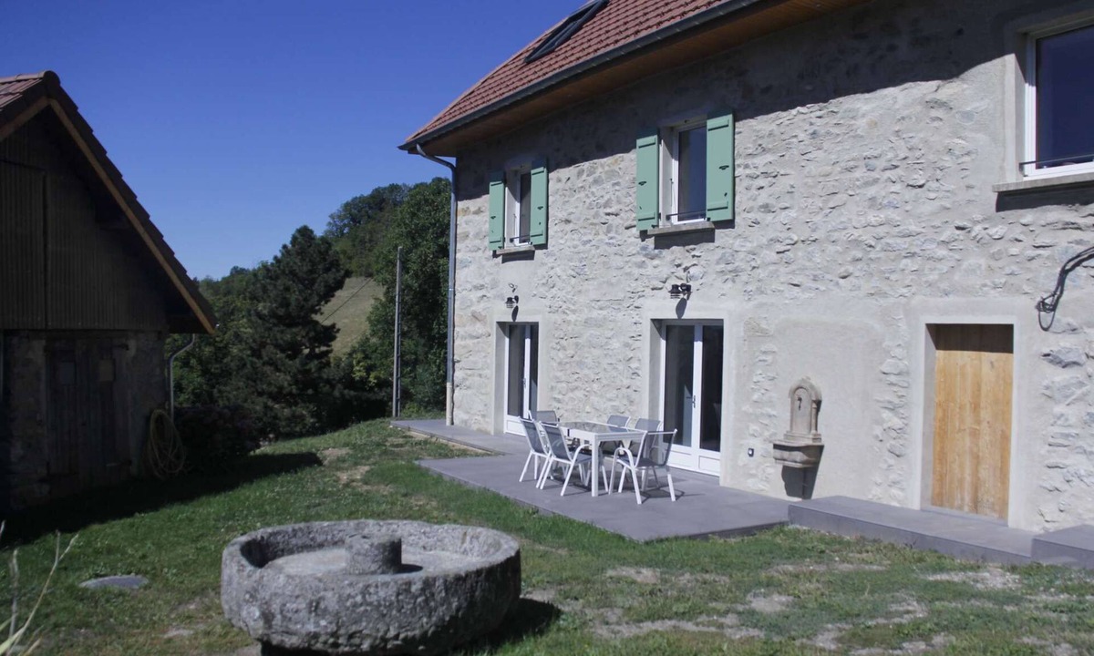 Toiny House | Welcome to La Catiche des Loutres, our family home in the heart of the Belledonne.
