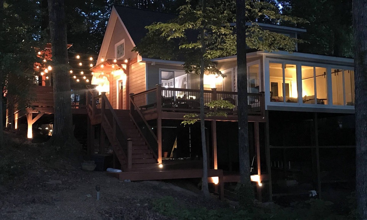 Gainesville House | Welcome to Lake Lanier most charming memory making getaway!