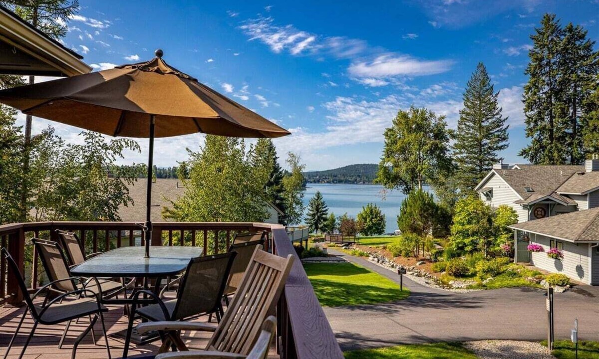 Whitefish Condo | Welcome to Mountain Harbor Lakeview Cottage, #137