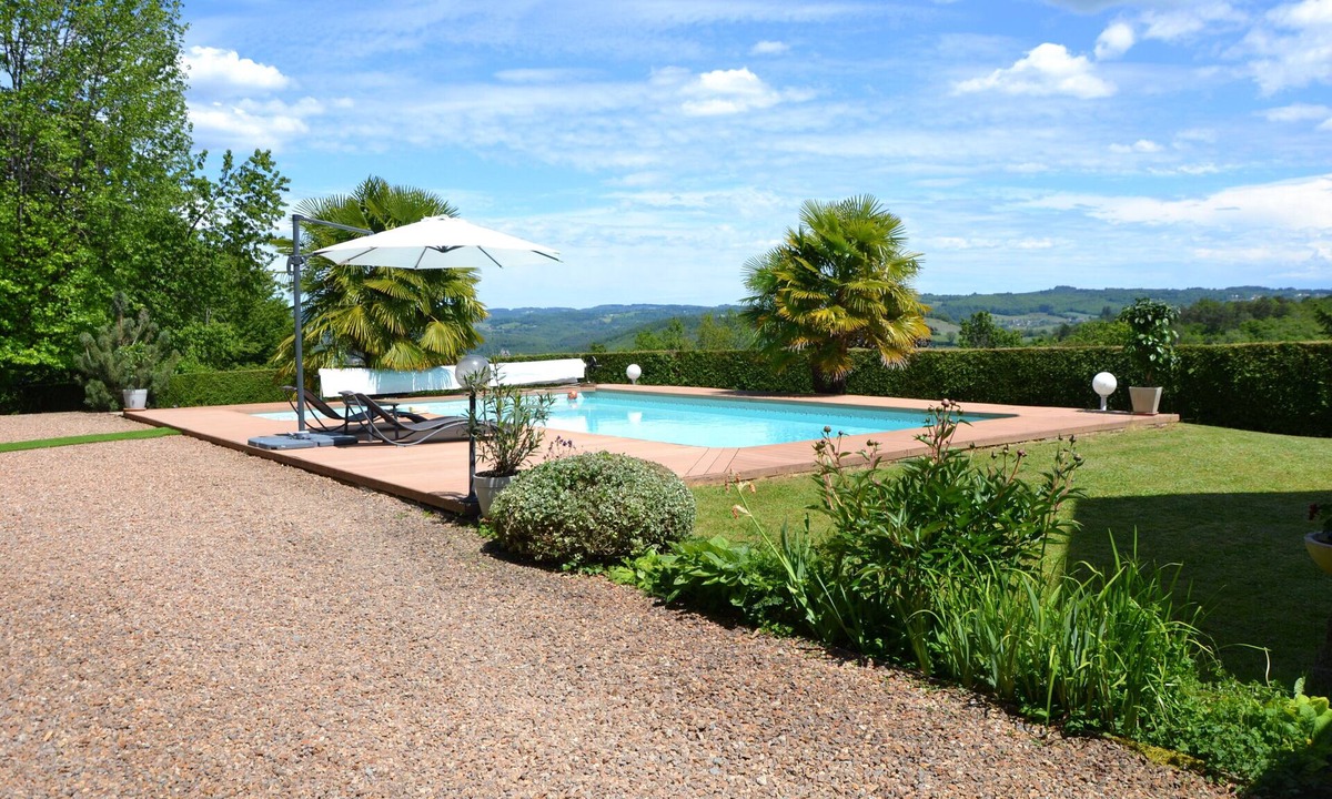 Naves House | Welcome to our Gite