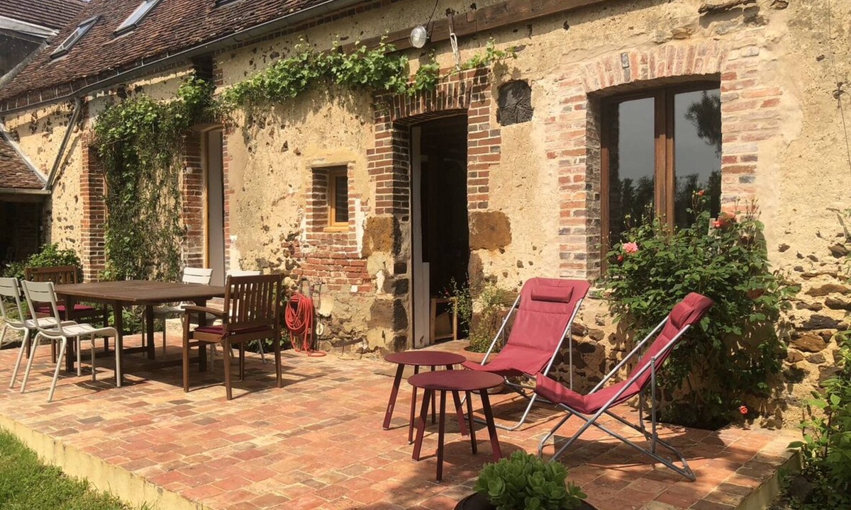 Toucy House | Welcome to our refuge.