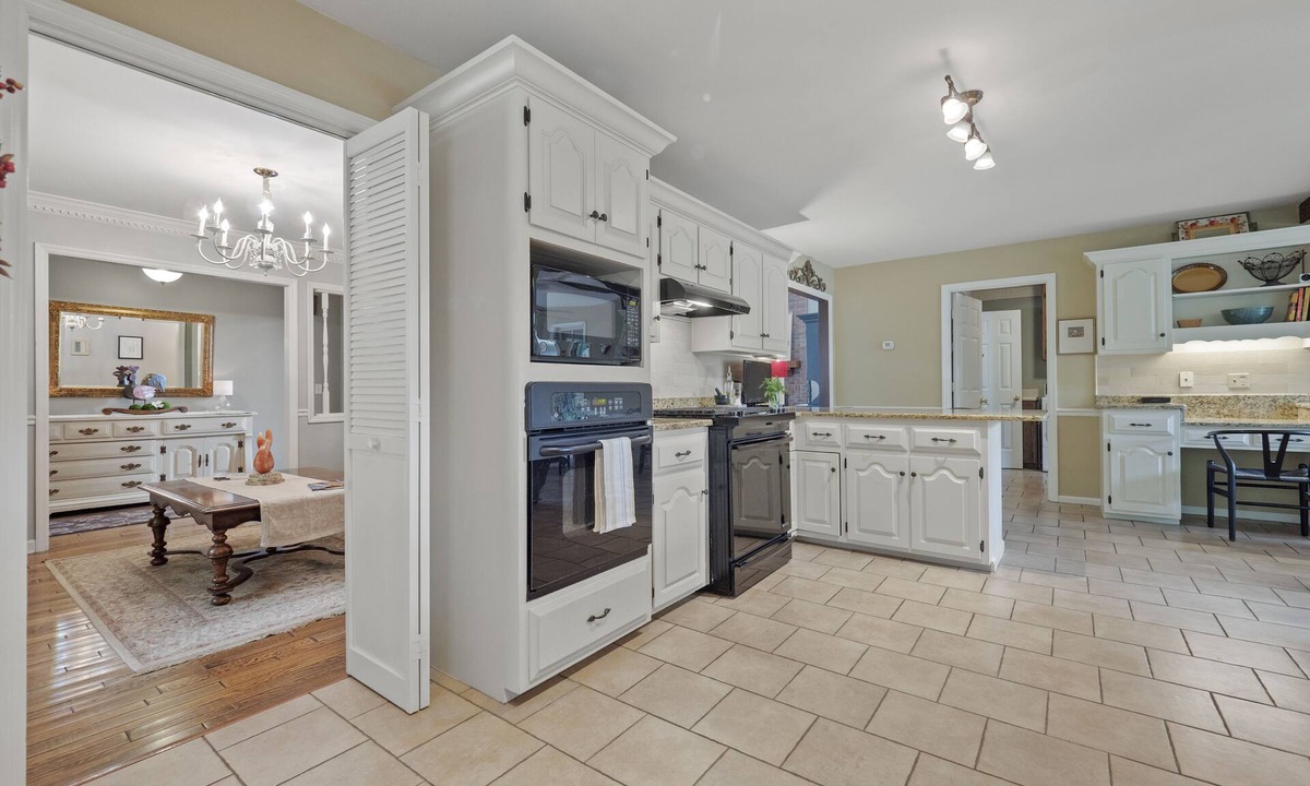 Joelton House | Welcome to Paradise Ridge Farms, your Tennessee country retreat.