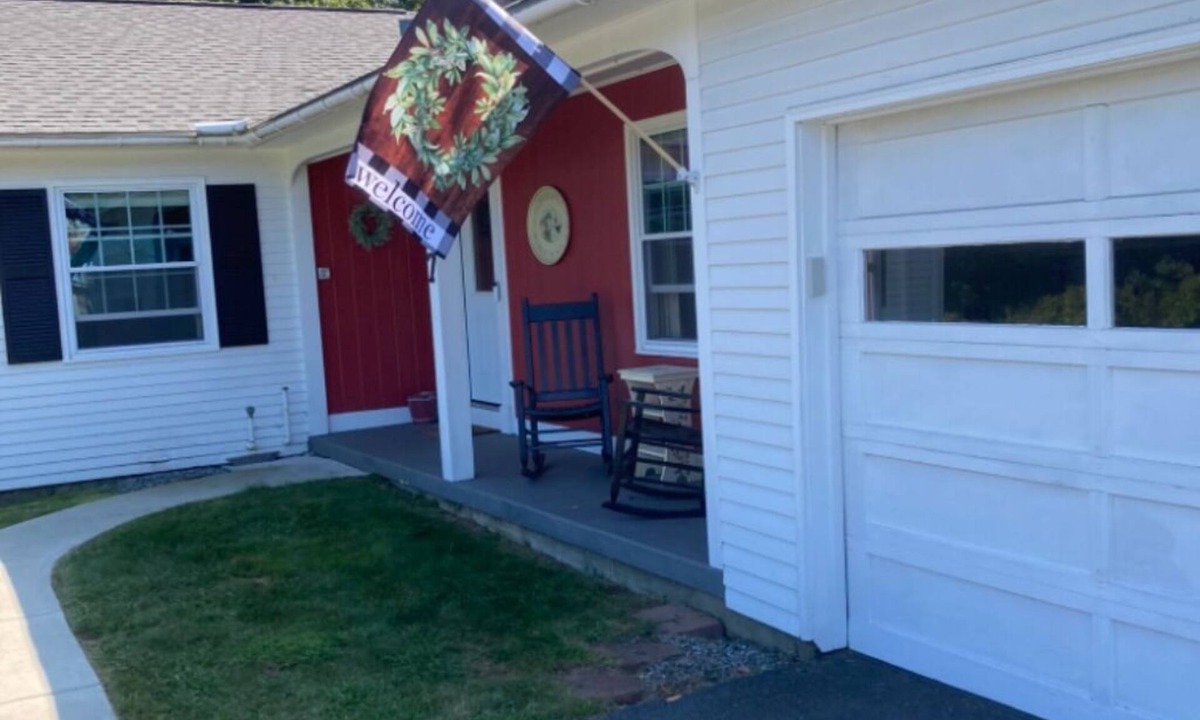 Springfield Cottage | Welcome to Sunrise Cottage