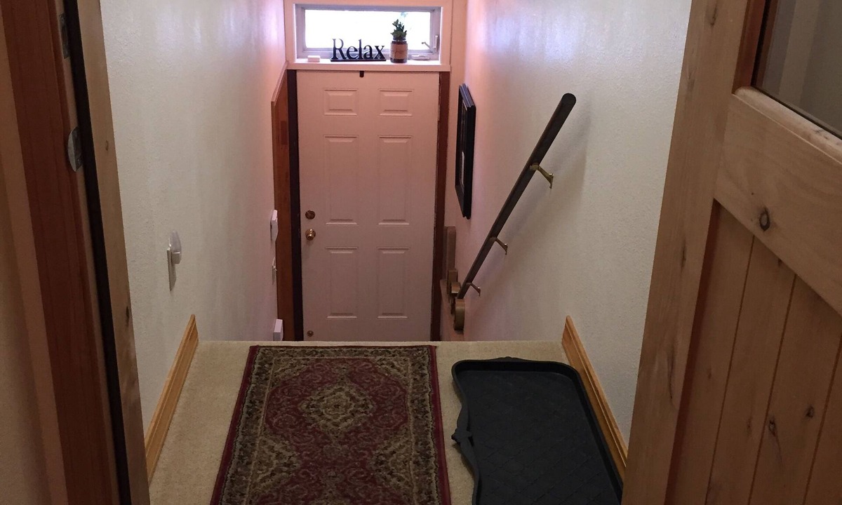 Ouray Condo | Welcome To The Ago Gallery Loft. Spacious, Clean, Convenient Location.