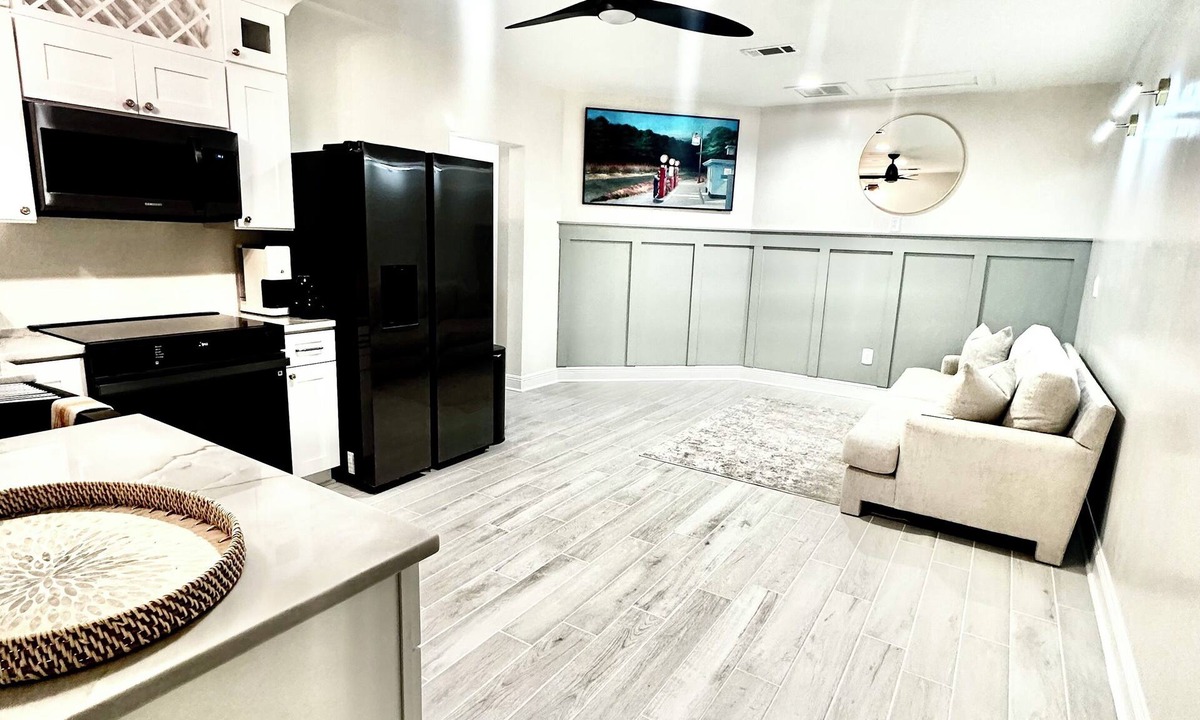 Ruth Apartment | Welcome to the Allure