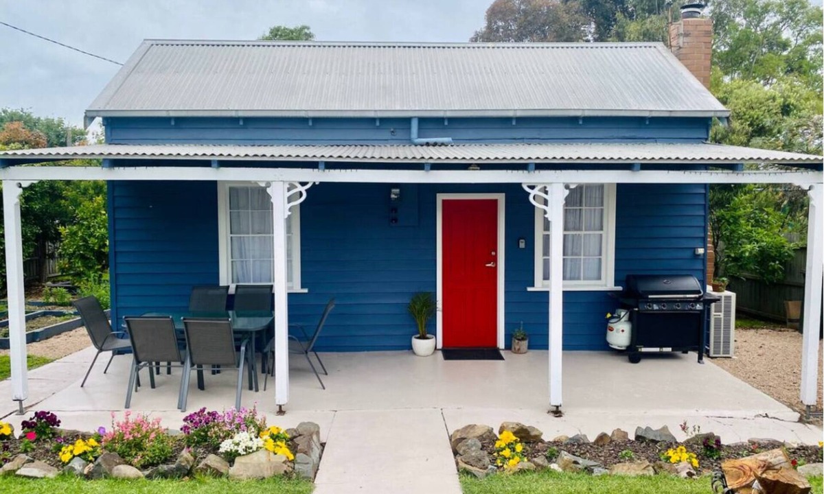 Orbost House | Welcome to The Blue Cottage - Orbost