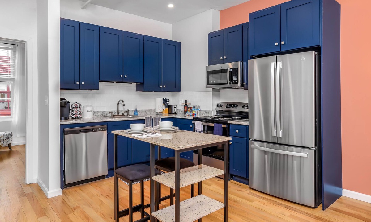 West Chester Apartment | Welcome to The Charming High st Suites