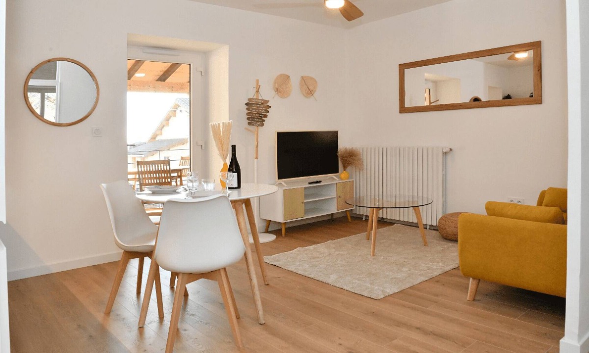 La Cote-Saint-Andre House | Welcome to the" Domaine des étoiles" Enjoy a moment of escape and fun!