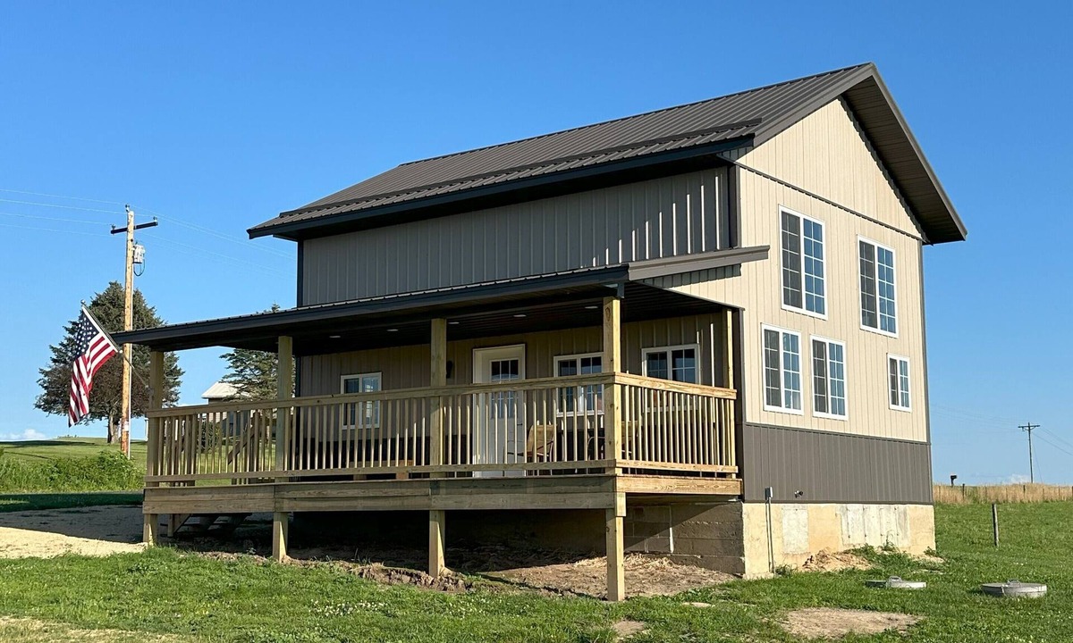 Vernon County Cabin | Welcome to The Fox Farm cabin