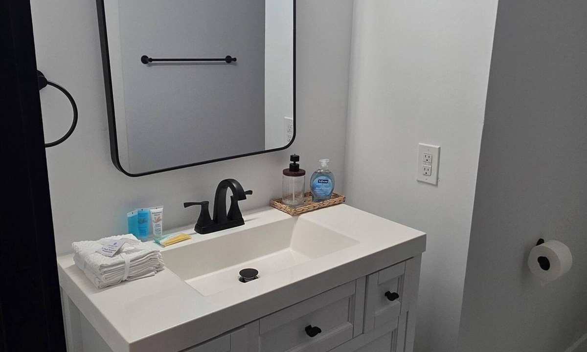 Hanahan House | Welcome to the Hanahan Hide away!