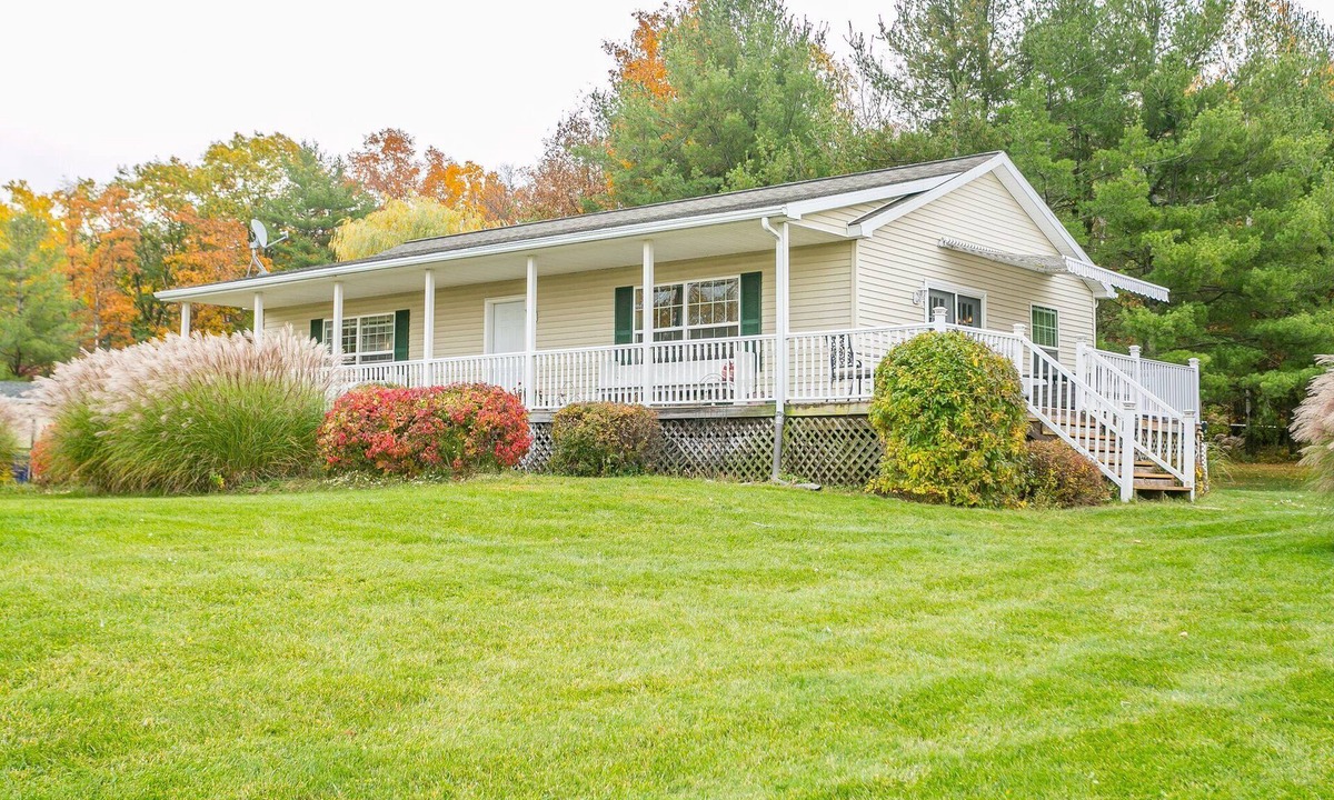 Hammondsport House | Welcome to the "Quay" Finger Lakes
