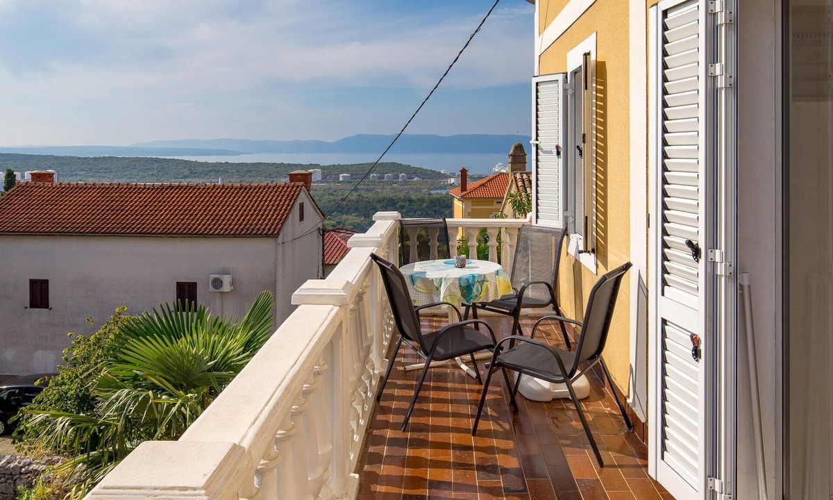Omisalj Apartment | Welcome to these apartments in Omisalj.