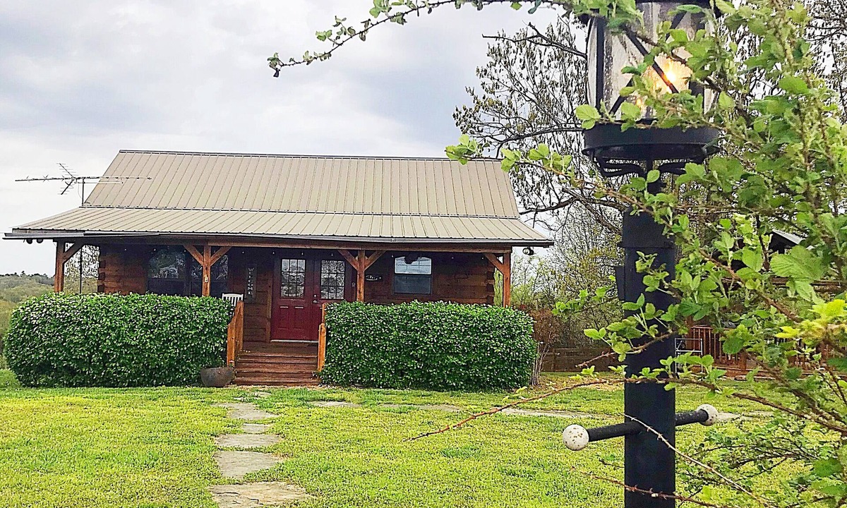 Marshall Cabin | Welcome to Victory Ranch cabin