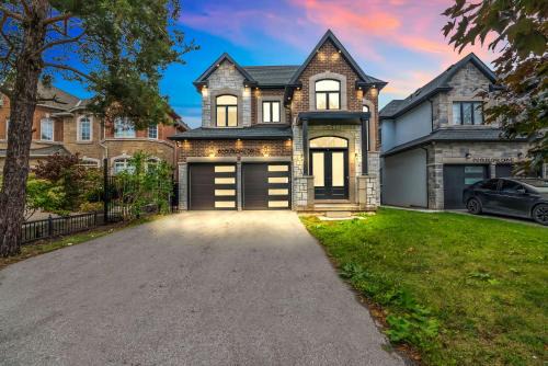 Bronte Apartment | Welcome to Your Comfort Retreat by the Lake