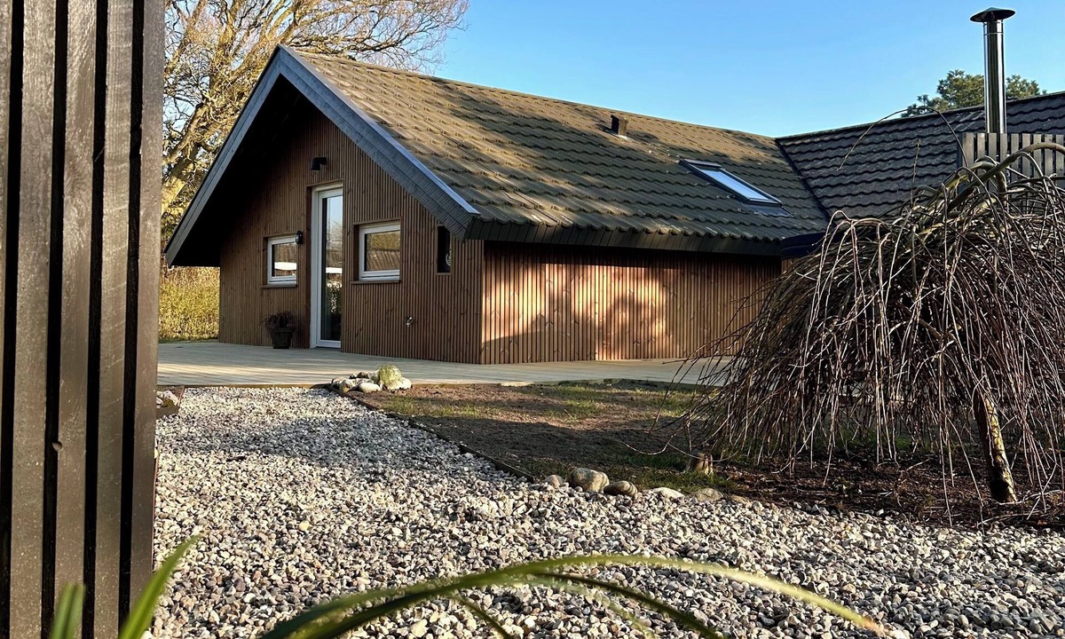Skovmose Cottage | Welcome to your holiday retreat – relaxation and coziness await!