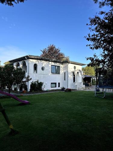 Harlev House | Welcome to your perfect getaway