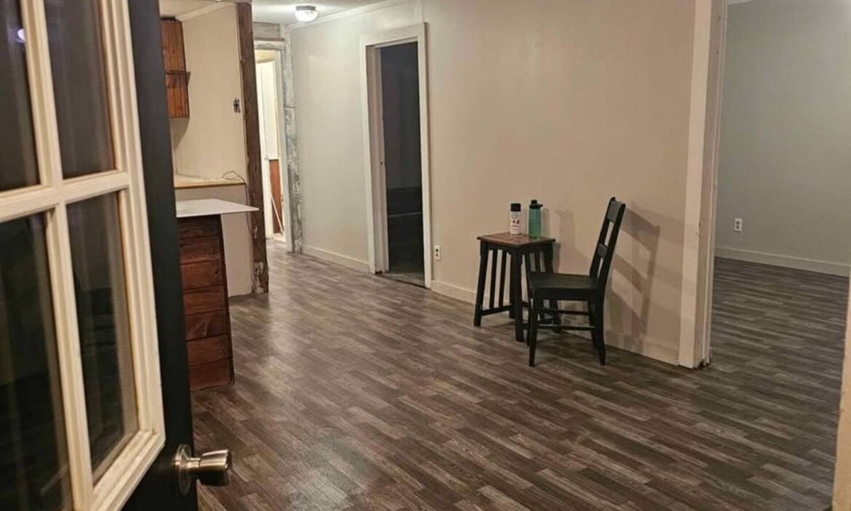Town of Oswegatchie Apartment | Welcoming 2-bedroom first floor apartment located in charming Heuvelton.