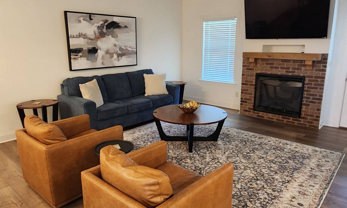 Graysville House | Welcoming 2-bedroom townhome in Ringgold Georgia