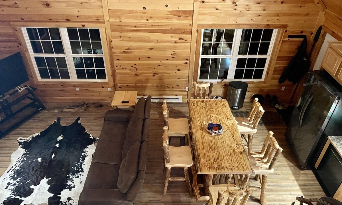 Waterfall Cabin | Welcoming 3 bedroom cabin