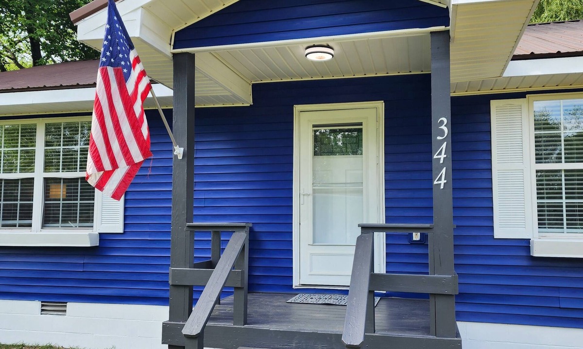 Cunningham House | Welcoming 4-bedroom house with AC in charming La Center