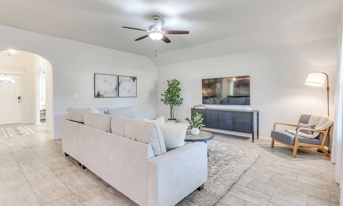 Bixby House | Welcoming Willow Creek