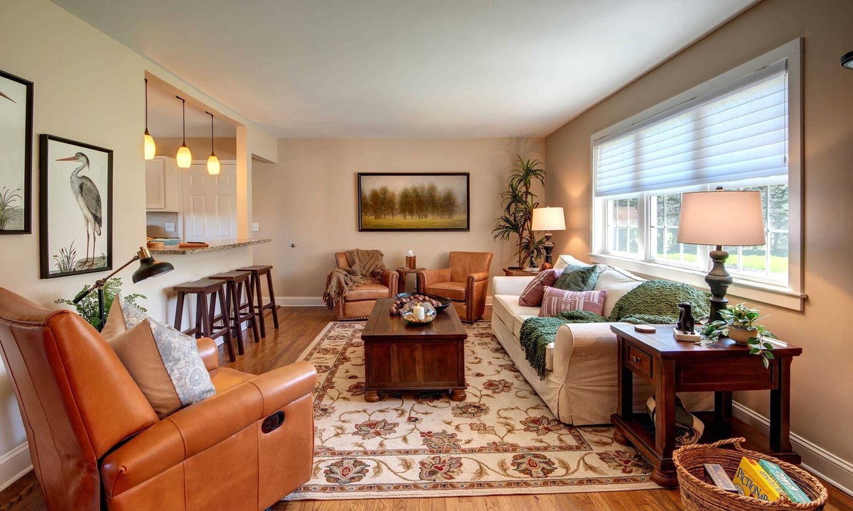 Skaneateles House | Well Appointed 3 Bed/2 Bath Pet Friendly Ranch Close to Village/Lake
