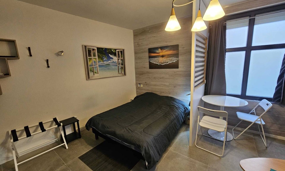 Lemasson Apartment | Well-equipped studio near the sea