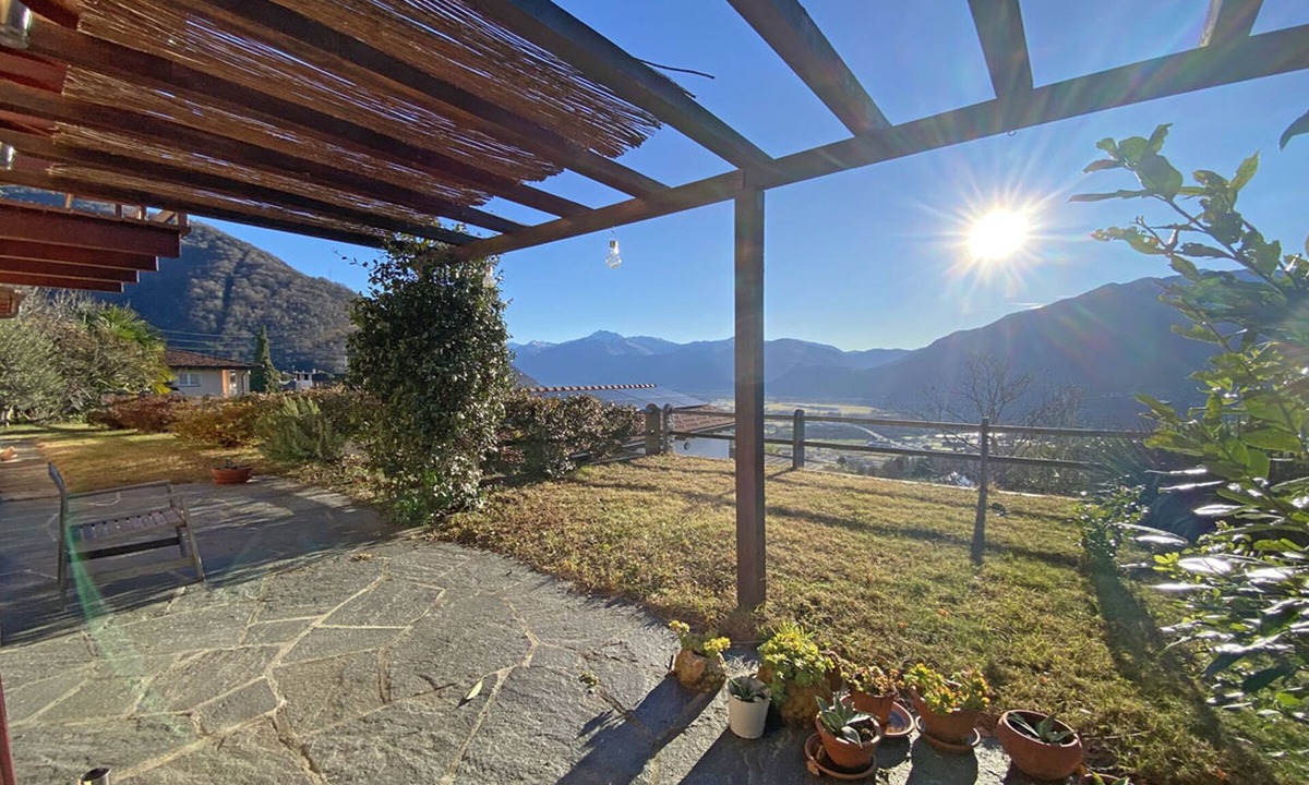 Brione sopra Minusio House | Well-maintained detached house on a sunny slope with magnificent panoramic views