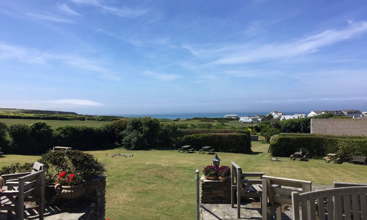 Trevone Bed & Breakfast | Well Parc Hotel