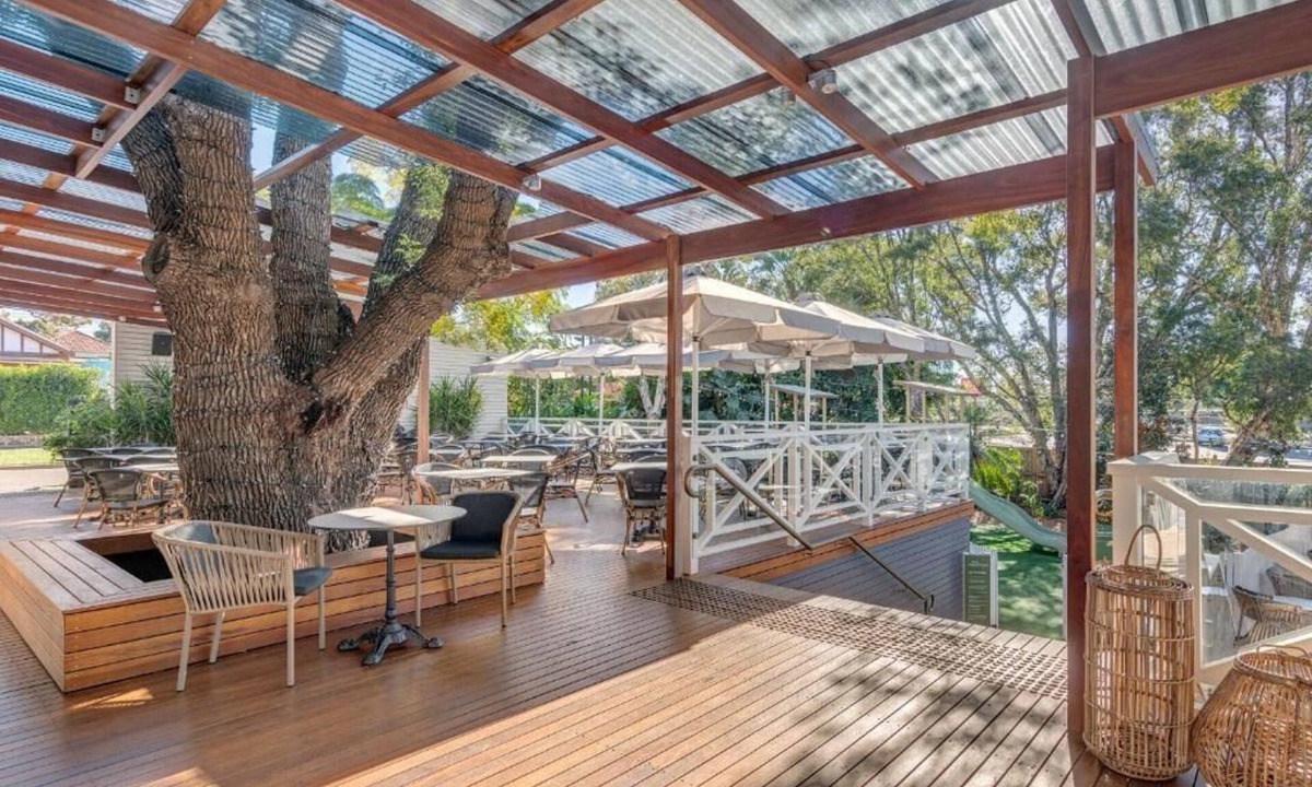 Homebush Hotel | Wentworth Hotel